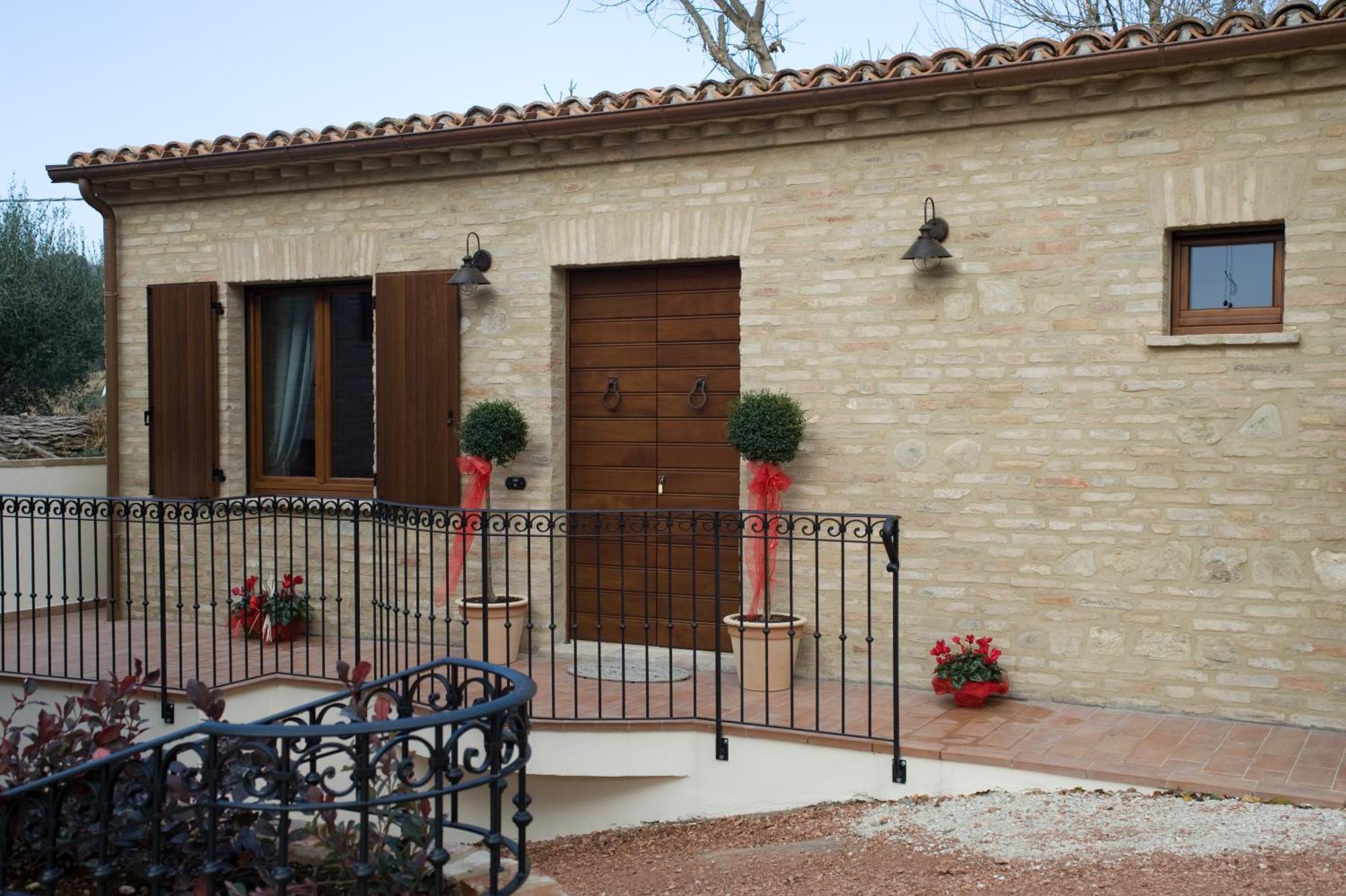 Serrungarina Casa Di Mi Bed & Breakfast エクステリア 写真