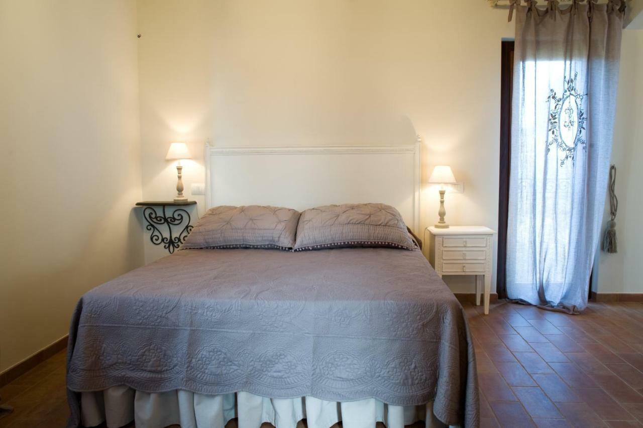 Serrungarina Casa Di Mi Bed & Breakfast エクステリア 写真